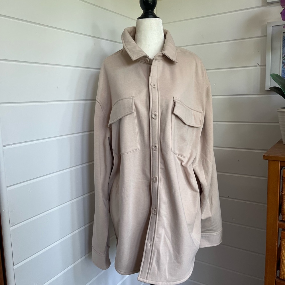 🆕 George “Shaket” Size Large (oversized), oatmeal color, NWT